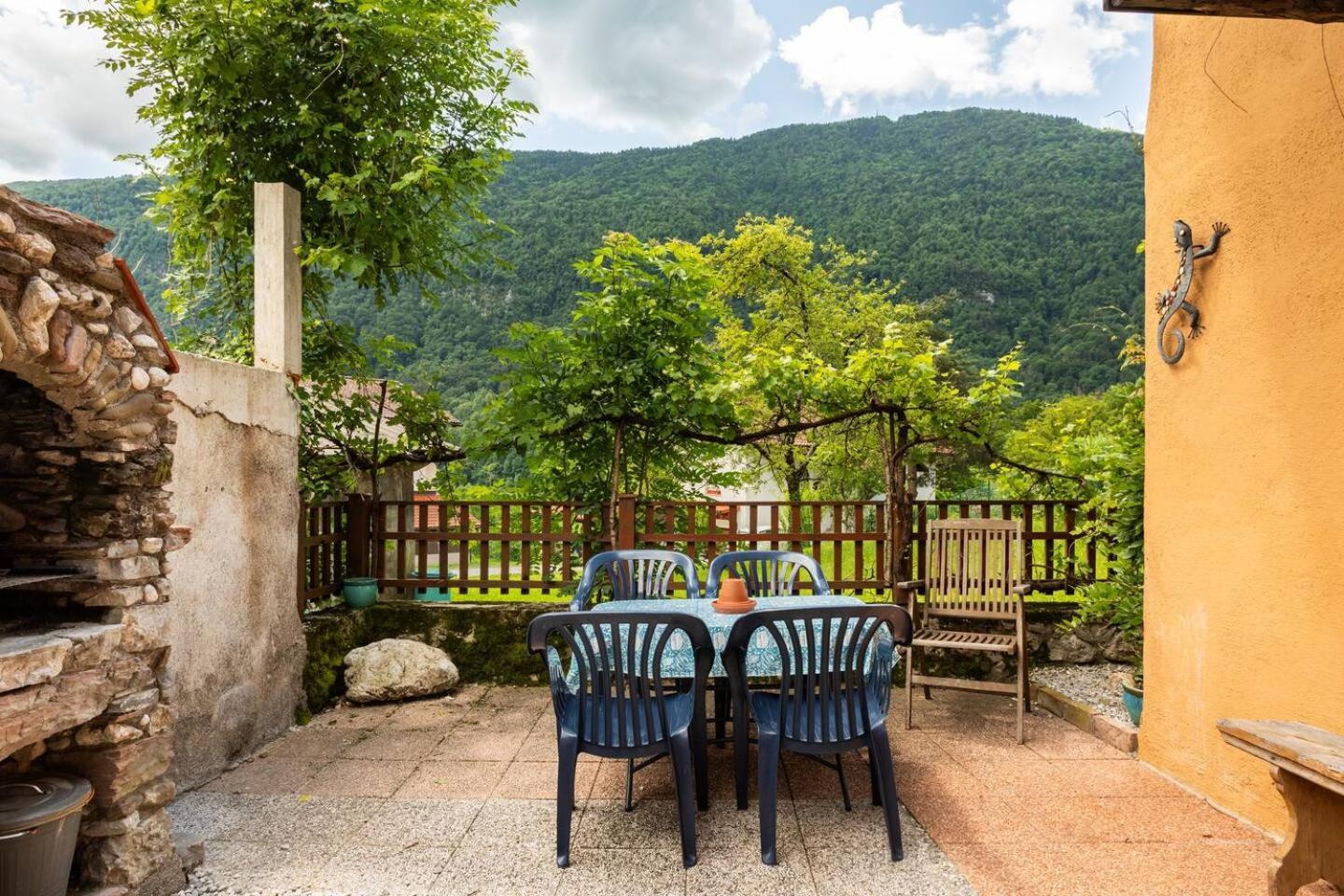 Holiday Home Katric Kamno المظهر الخارجي الصورة