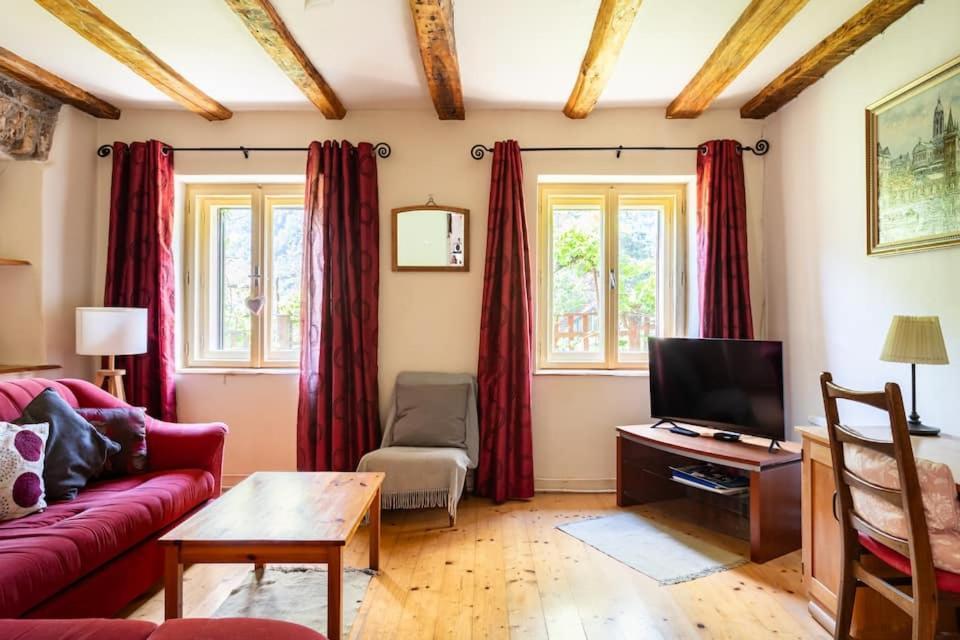 Holiday Home Katric Kamno المظهر الخارجي الصورة
