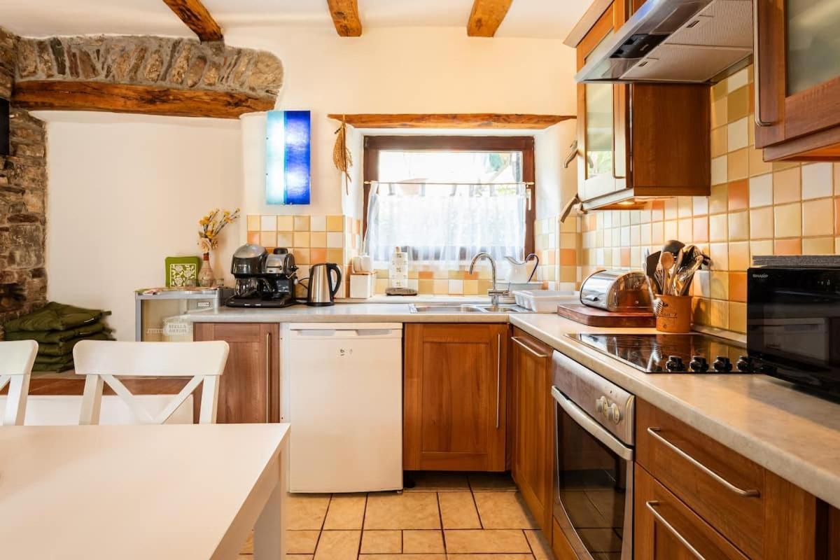Holiday Home Katric Kamno المظهر الخارجي الصورة